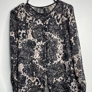 Daisy Fuentes Button Down Blouse